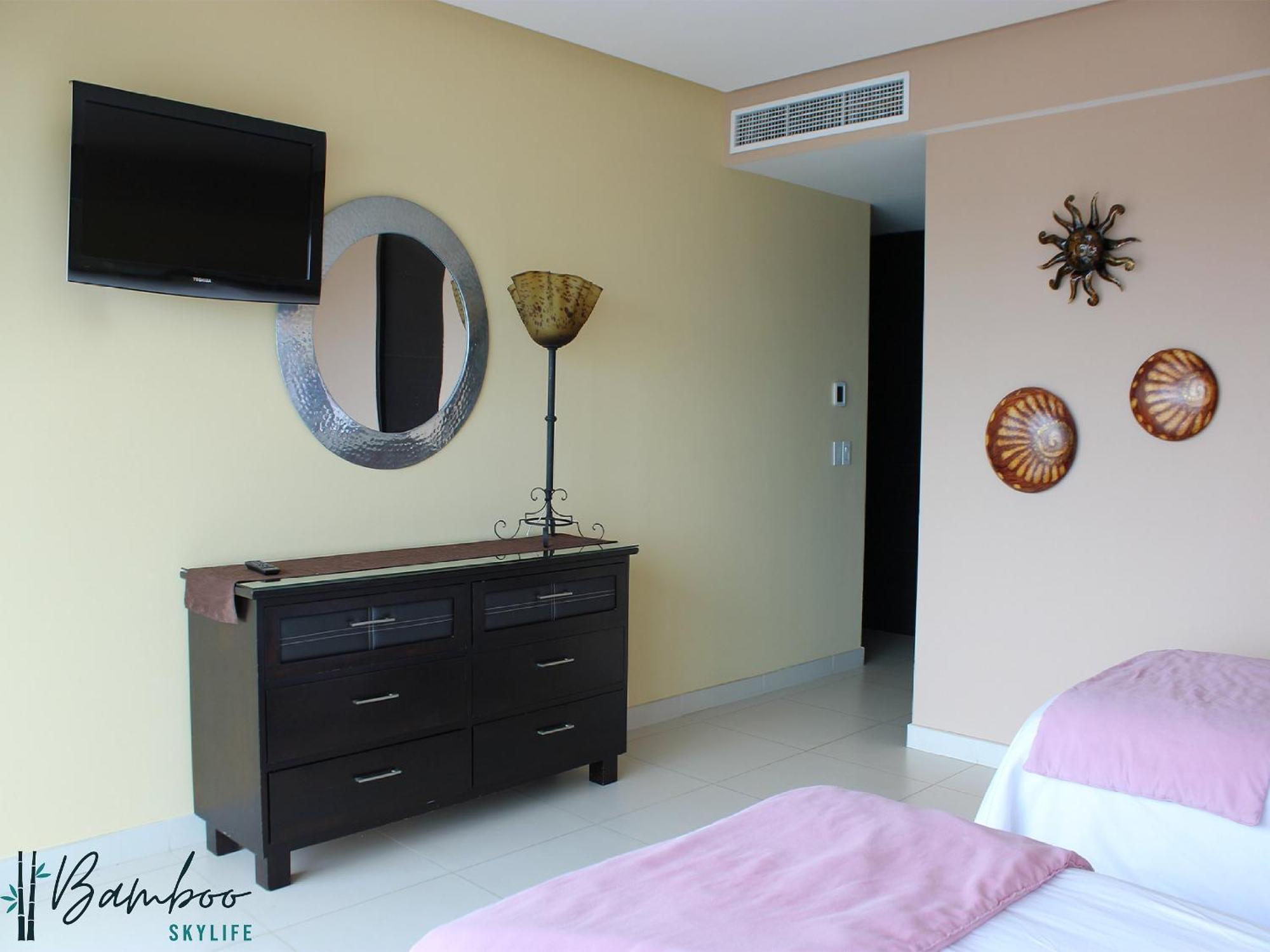 Icon Vallarta Beach Front By Bamboo Skylife Puerto Vallarta Eksteriør bilde