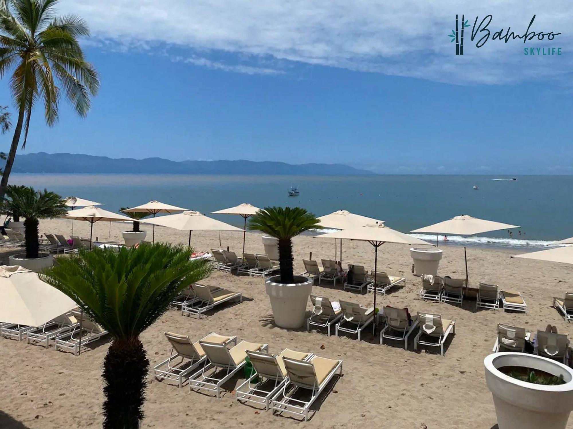 Icon Vallarta Beach Front By Bamboo Skylife Puerto Vallarta Eksteriør bilde