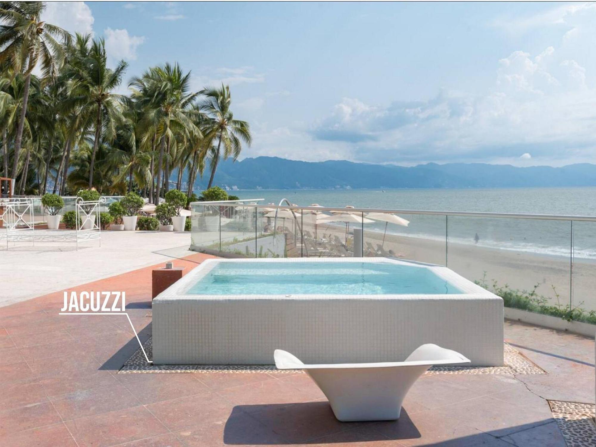 Icon Vallarta Beach Front By Bamboo Skylife Puerto Vallarta Eksteriør bilde