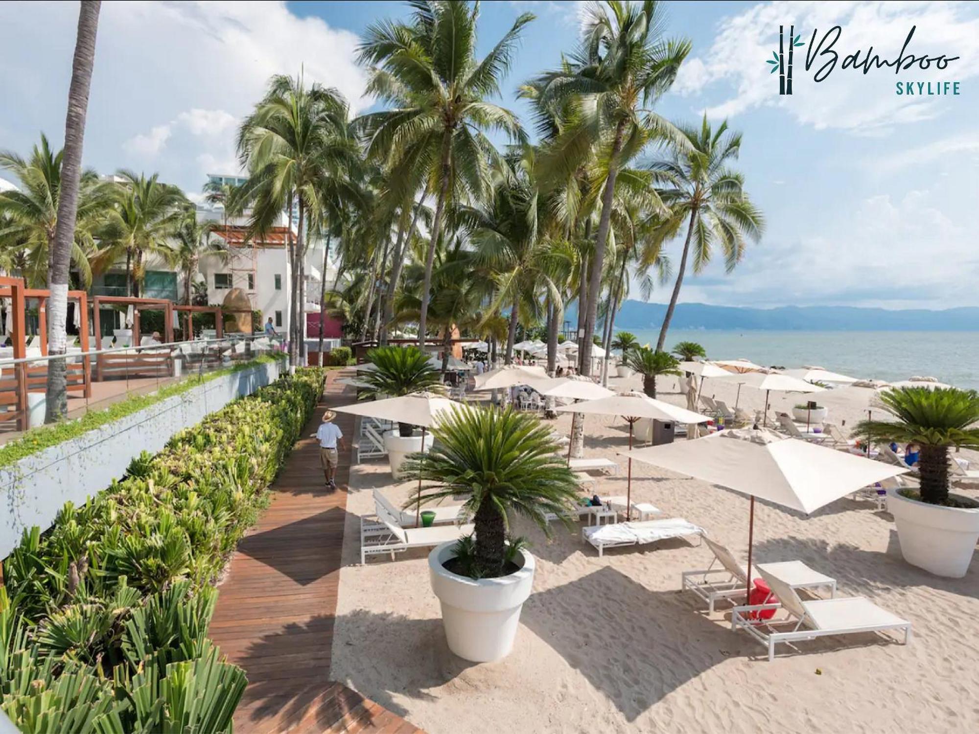 Icon Vallarta Beach Front By Bamboo Skylife Puerto Vallarta Eksteriør bilde